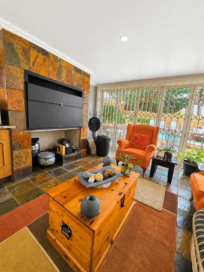 4 Bedroom Property for Sale in Wilkoppies North West